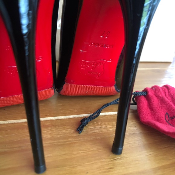 Christian Louboutin size 37 - Picture 3 of 7